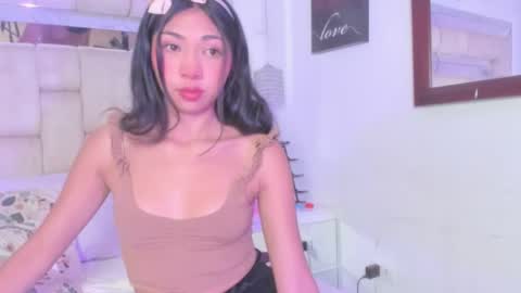 Emma online show from 04-13-26, 01:11