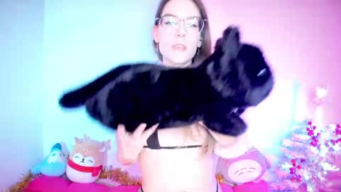 RH-NEGATIVE GREEN-EYED BAELIEN online show from 03-29-26, 01:44