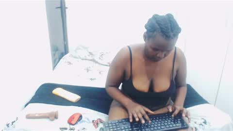 Emmy Lilly and Sam online show from 01-07-25, 06:45