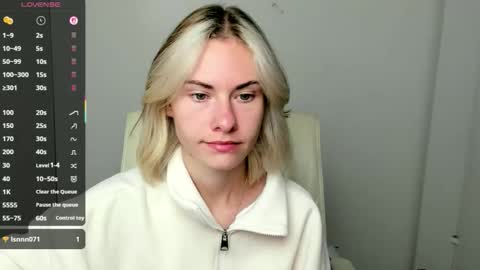 Emmi online show from 09-25-25, 05:33