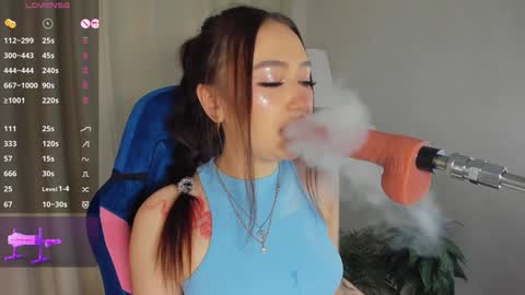 Emmi online show from 02-06-25, 03:09