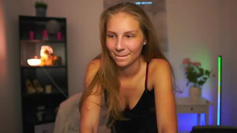 Emmie online show from 06-10-26, 01:32