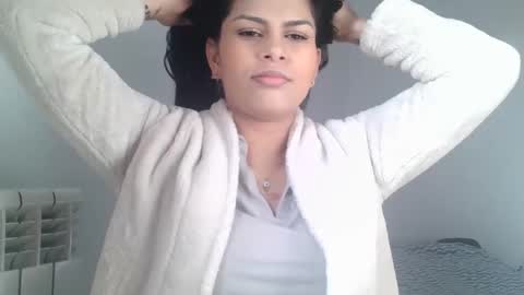 emmie online show from 12-18-24, 10:19