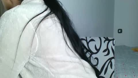 emmie online show from 02-12-25, 09:10