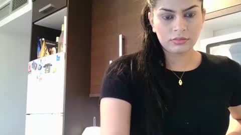 emmie online show from 02-21-25, 08:40