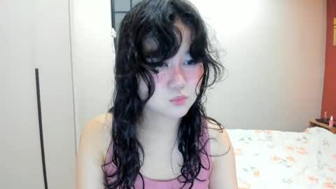 Emilia online show from 06-07-26, 01:15