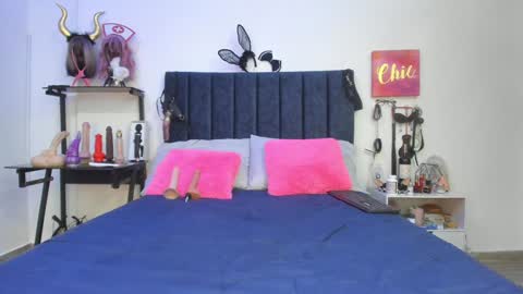          online show from 01-09-25, 05:33