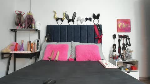          online show from 10-06-25, 12:24