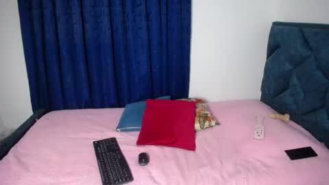 Emmily online show from 05-20-26, 06:19