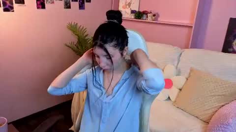 Snapshot of emmy_dreamy_ chatting on 07-04-26, 01:34 emmy_dreamy_ online show from 07-04-26, 01:34