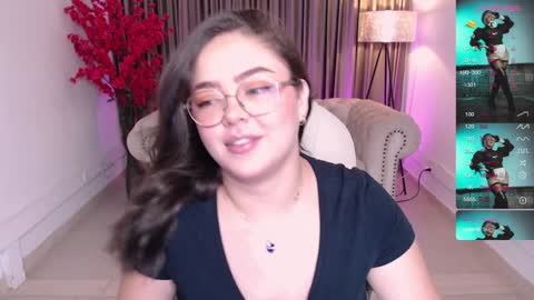 Snapshot of emmy_walker1 chatting on 01-21-25, 11:03 Emmy Walker online show from 01-21-25, 11:03