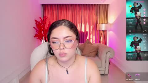 Snapshot of emmy_walker1 chatting on 01-28-25, 05:14 Emmy Walker online show from 01-28-25, 05:14