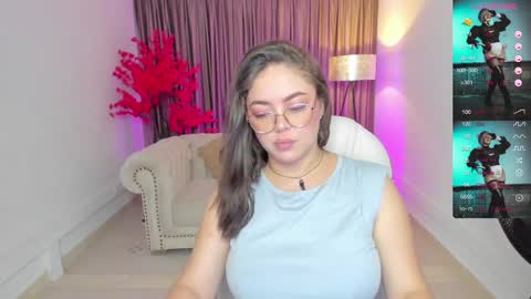 Snapshot of emmy_walker1 chatting on 02-03-25, 10:58 Emmy Walker online show from 02-03-25, 10:58