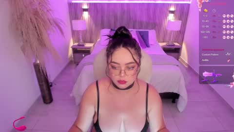 Snapshot of emmy_walker1 chatting on 09-30-25, 11:04 Emmy Walker online show from 09-30-25, 11:04