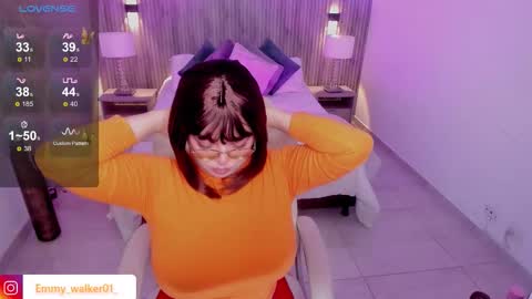 Snapshot of emmy_walker1 chatting on 10-10-25, 11:09 Emmy Walker online show from 10-10-25, 11:09