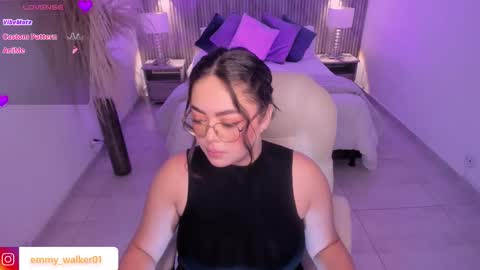 Snapshot of emmy_walker1 chatting on 11-05-25, 10:59 Emmy Walker online show from 11-05-25, 10:59