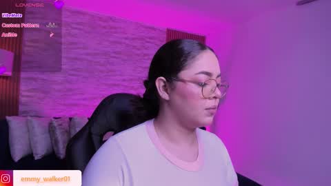 Snapshot of emmy_walker1 chatting on 11-13-25, 10:58 Emmy Walker online show from 11-13-25, 10:58