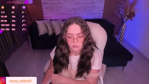 Snapshot of emmy_walker1 chatting on 12-04-25, 11:08 Emmy Walker online show from 12-04-25, 11:08