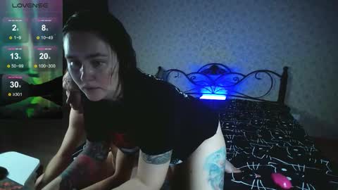 Emmy Bright     50  online show from 11-24-25, 04:01