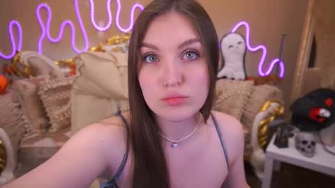 E M M Y online show from 11-03-25, 06:58