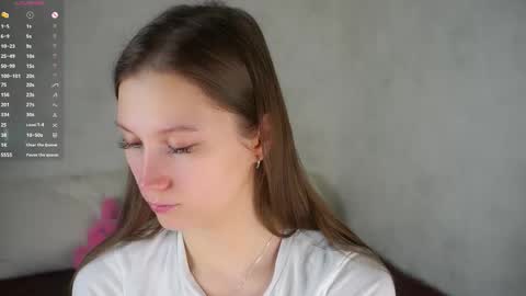 Emmy online show from 02-04-26, 01:11