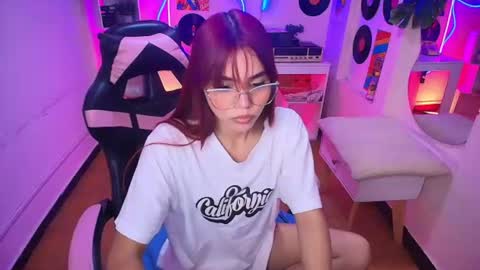Luisa online show from 07-22-26, 07:49