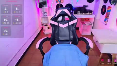Luisa online show from 07-30-26, 07:13