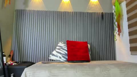 emmyy_fantasyy online show from 04-30-26, 01:28