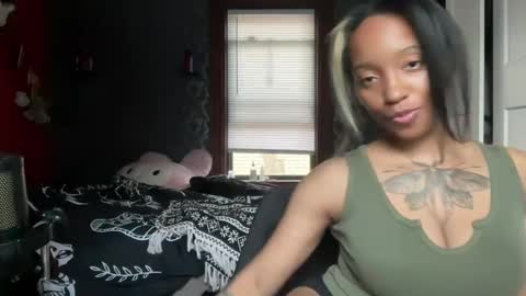 Alyx  online show from 07-25-26, 11:46