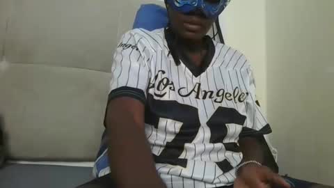 vee online show from 04-20-26, 05:05