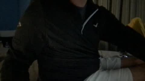 Snapshot of emwuert chatting on 05-27-26, 01:02 emwuert online show from 05-27-26, 01:02