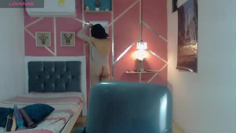 Emy online show from 03-06-25, 03:24