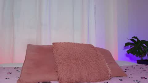 Emy online show from 07-24-26, 01:58