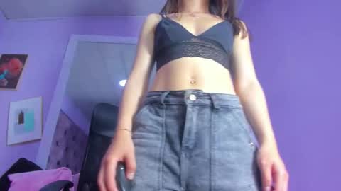 emy_latin online show from 11-13-25, 08:30