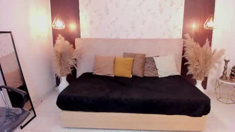 emy online show from 06-27-26, 12:22