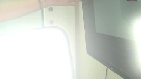 Emy  online show from 11-23-25, 11:54