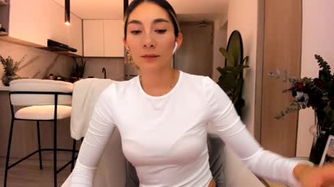 emyconneer online show from 02-22-25, 02:17