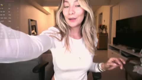 emyconneer online show from 09-20-25, 02:56