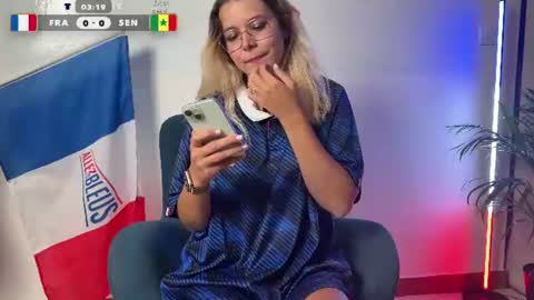Snapshot of emylana chatting on 06-16-26, 07:05 EmyLana online show from 06-16-26, 07:05