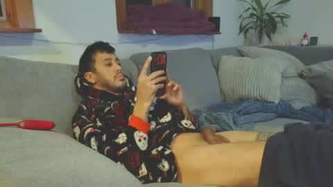 emyxxl online show from 02-05-26, 01:21