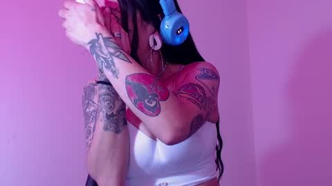Snapshot of enchantressqueen chatting on 07-30-26, 05:34 EnchantressQueen online show from 07-30-26, 05:34