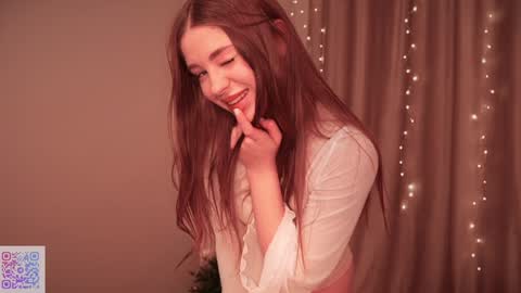 Snapshot of endlessmia chatting on 01-02-25, 08:35 Mia online show from 01-02-25, 08:35