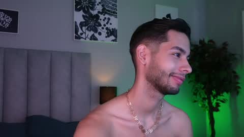 Snapshot of endy_rush chatting on 01-25-25, 12:47 Endy online show from 01-25-25, 12:47