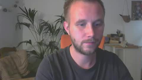 Snapshot of enerjizzer chatting on 09-12-25, 07:58 3from Desire online show from 09-12-25, 07:58