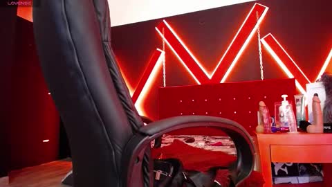 Engel online show from 10-28-25, 03:36