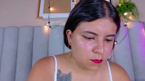 Snapshot of engelstone_ chatting on 10-21-25, 07:47 E N G E L online show from 10-21-25, 07:47