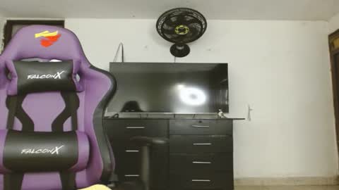 Snapshot of engiel_phoenix chatting on 02-07-25, 09:26 Engiel phoenix instagram engiel 13 online show from 02-07-25, 09:26