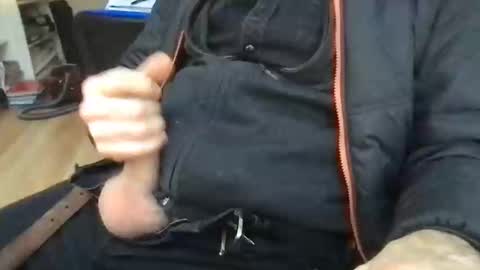 englefield online show from 02-02-25, 03:49