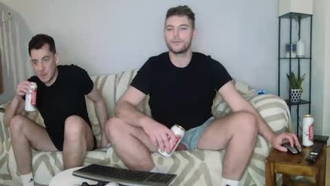 Snapshot of englishladxxx chatting on 02-16-25, 08:33 Englishladxxx online show from 02-16-25, 08:33