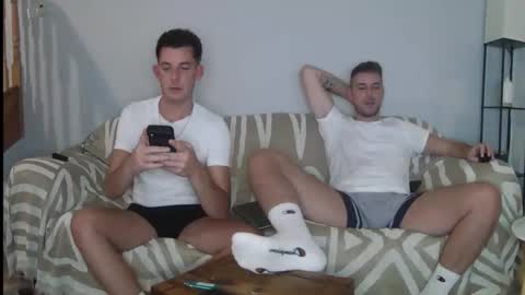 Snapshot of englishladxxx chatting on 09-18-25, 08:33 Englishladxxx online show from 09-18-25, 08:33